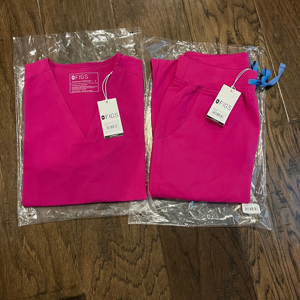 Figs scrub set